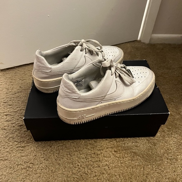 Nike Air Force Ones Sage Low - Picture 4 of 5